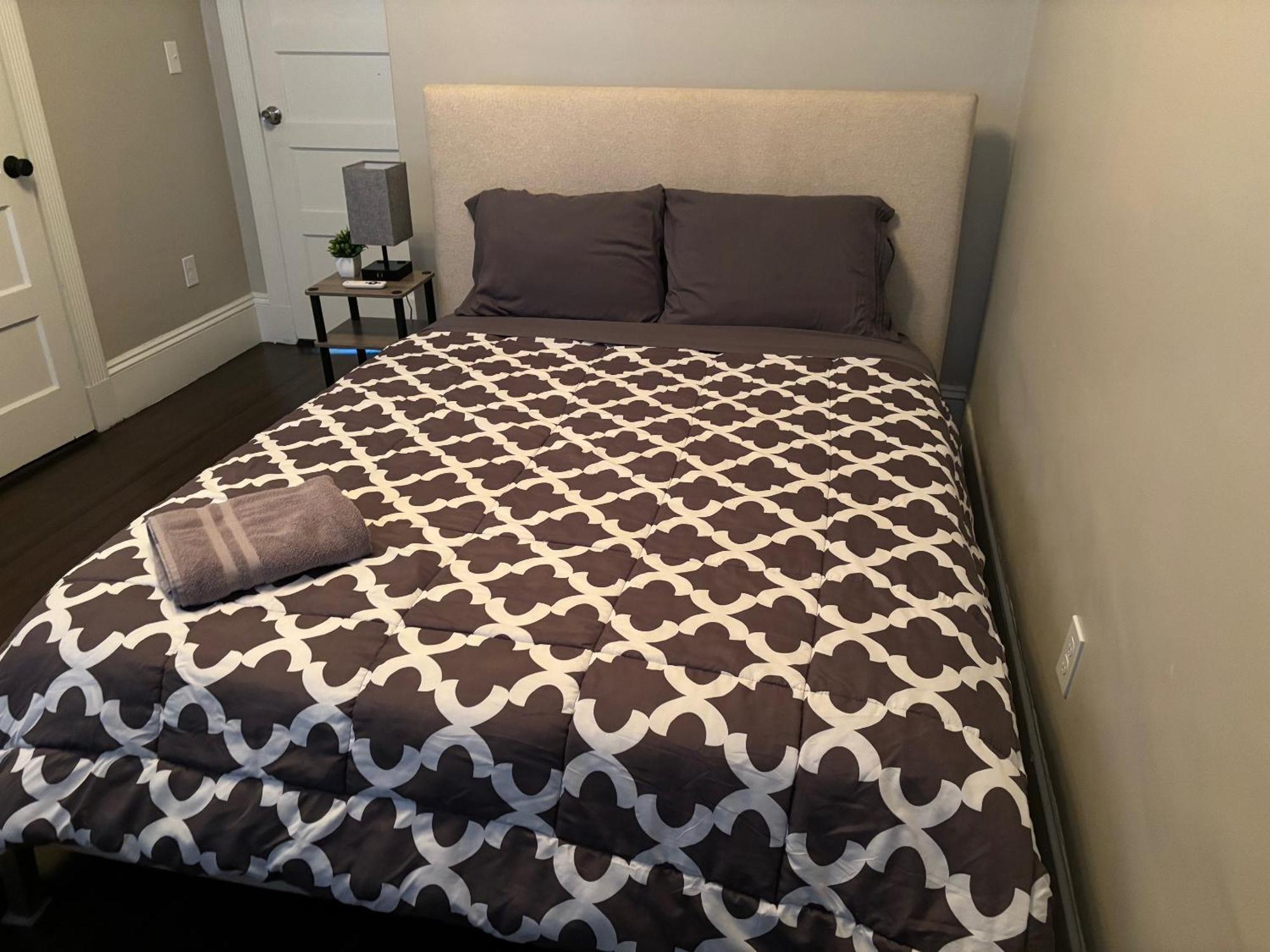 Homestay In Boston - Dorchester Fields Corner Area Bagian luar foto